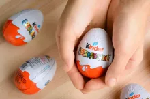Wyroby marki Kinder zostały uznane za pewne źródło 119 przypadków zakażenia salmonellą, stwierdzonych w różnych krajach Europy (shutterstock.com)