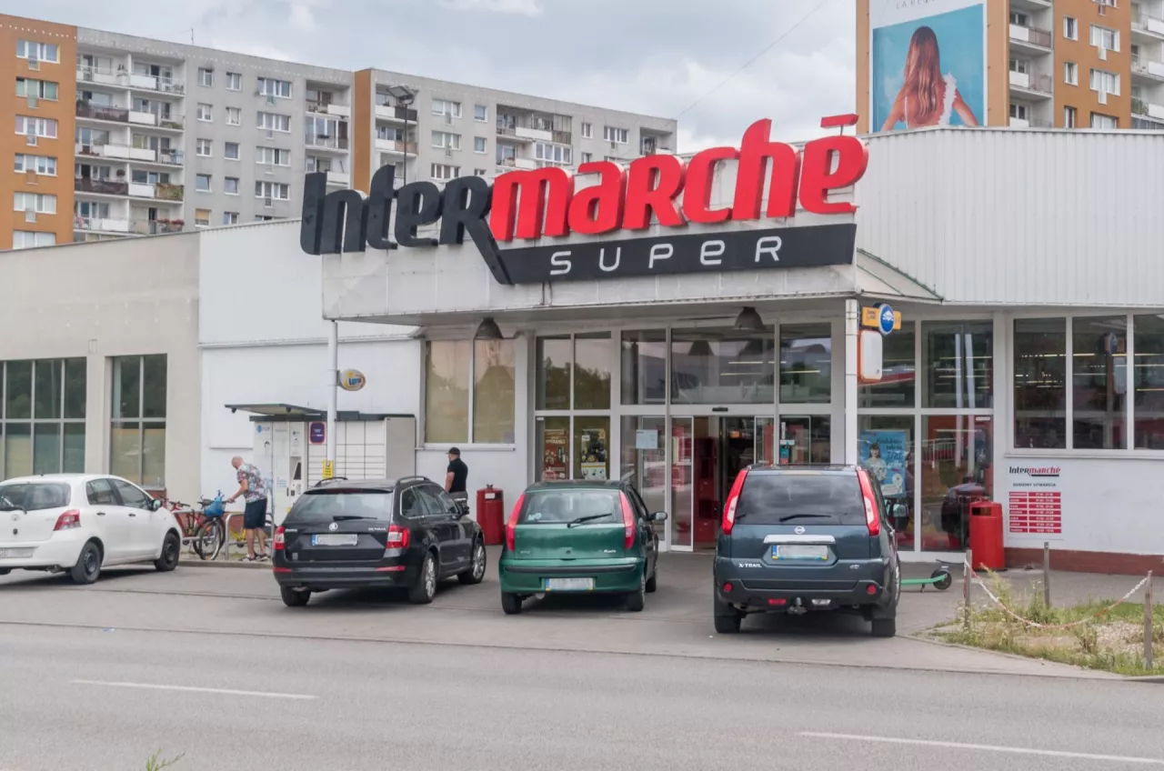 Od 5 maja klienci supermarketów Intermarché mogą korzystać z programu lojalnościowego (Shutterstock)
