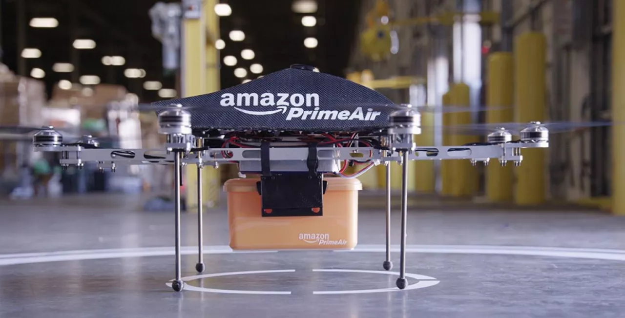 Amazon dostarczy zakupy dronami (Amazon)