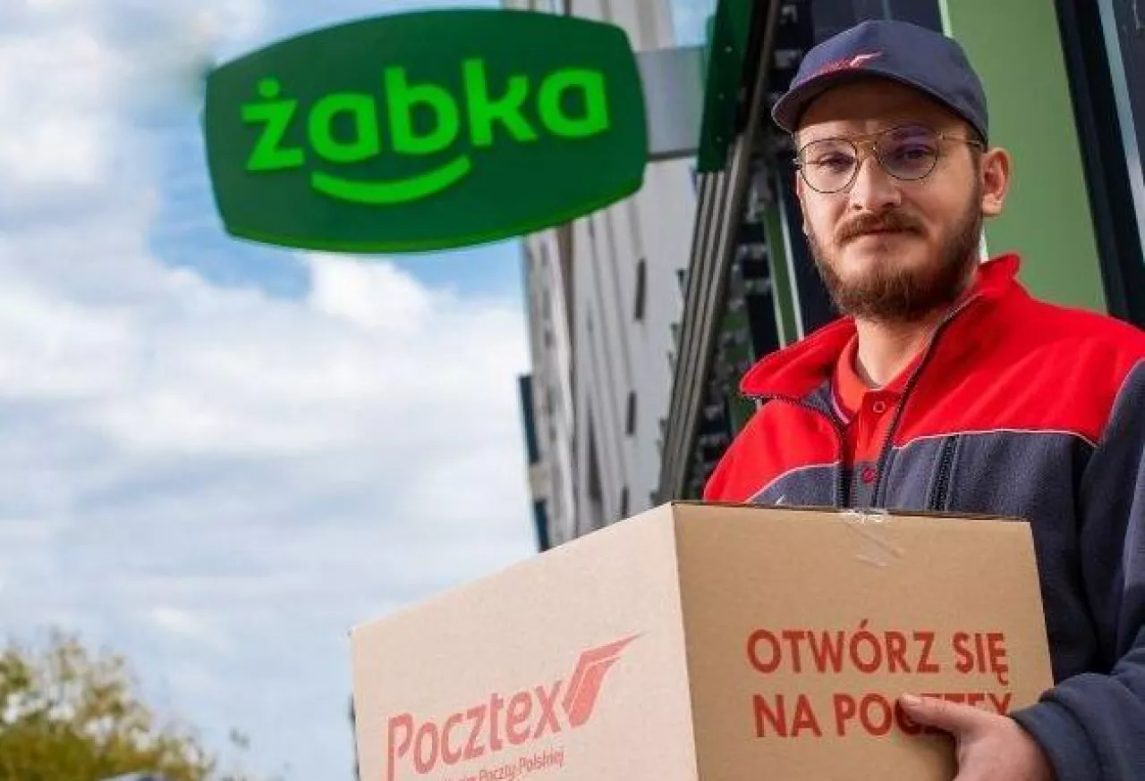 Poczta Polska przedłuża współpracę z Żabką (mat. reklamowe Poczty Polskiej)