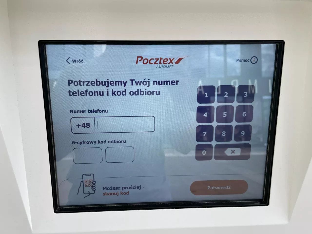 Nowe automaty paczkowe Poczty Polskiej (fot. własne)