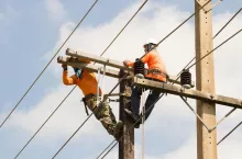 Czy branży detalicznej zagrażają ograniczenia w dostawach prądu? (Shutterstock)
