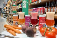 Carrefour włącza do oferty rzemieślnicze vege piwa (fot. mat. pras.)