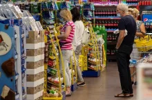 Ceny w sklepach rdr. mogą być wyższe nawet o 40 proc. (MondeyNews)