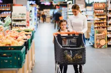 Dzieci mają wpływ na zakupy rodziców (fot. Shutterstock)