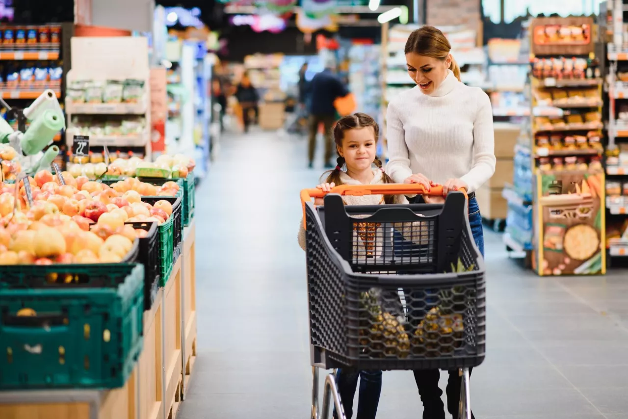 Dzieci mają wpływ na zakupy rodziców (fot. Shutterstock)