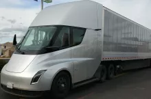 Tesla Semi (fot. Wikipedia)