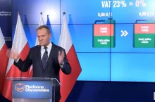 Donald Tusk w trakcie konferencji (YouTube.com/Onet)