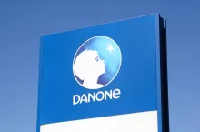 Logo spółki Danone (Shutterstock)