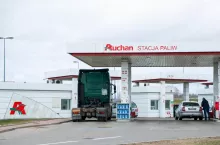 W Polsce działa obecnie 28 stacji paliwo pod szyldem Auchan (fot. Shutterstock.com)