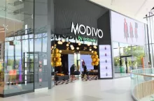 Wejście do sklepu Modivo w Galerii Młociny w Warszawie (wiadomoscihandlowe.pl/MG)