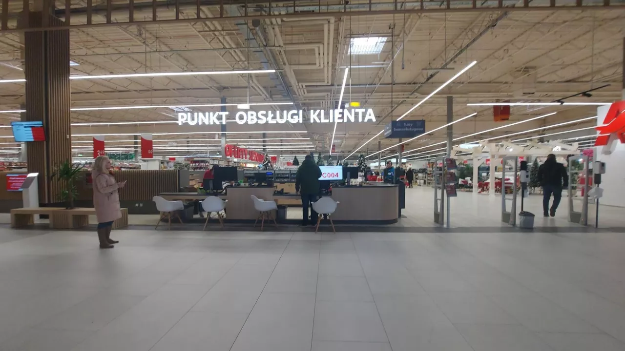 Na zdj. zmodernizowany hipermarket Auchan Piaseczno (fot. wiadomoscihandlowe.pl)