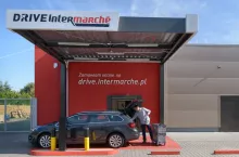Grupa Muszkieterów rozwijają usługę Drive Intermarché przy supermarketach sieci (Grupa Muszkieterów)