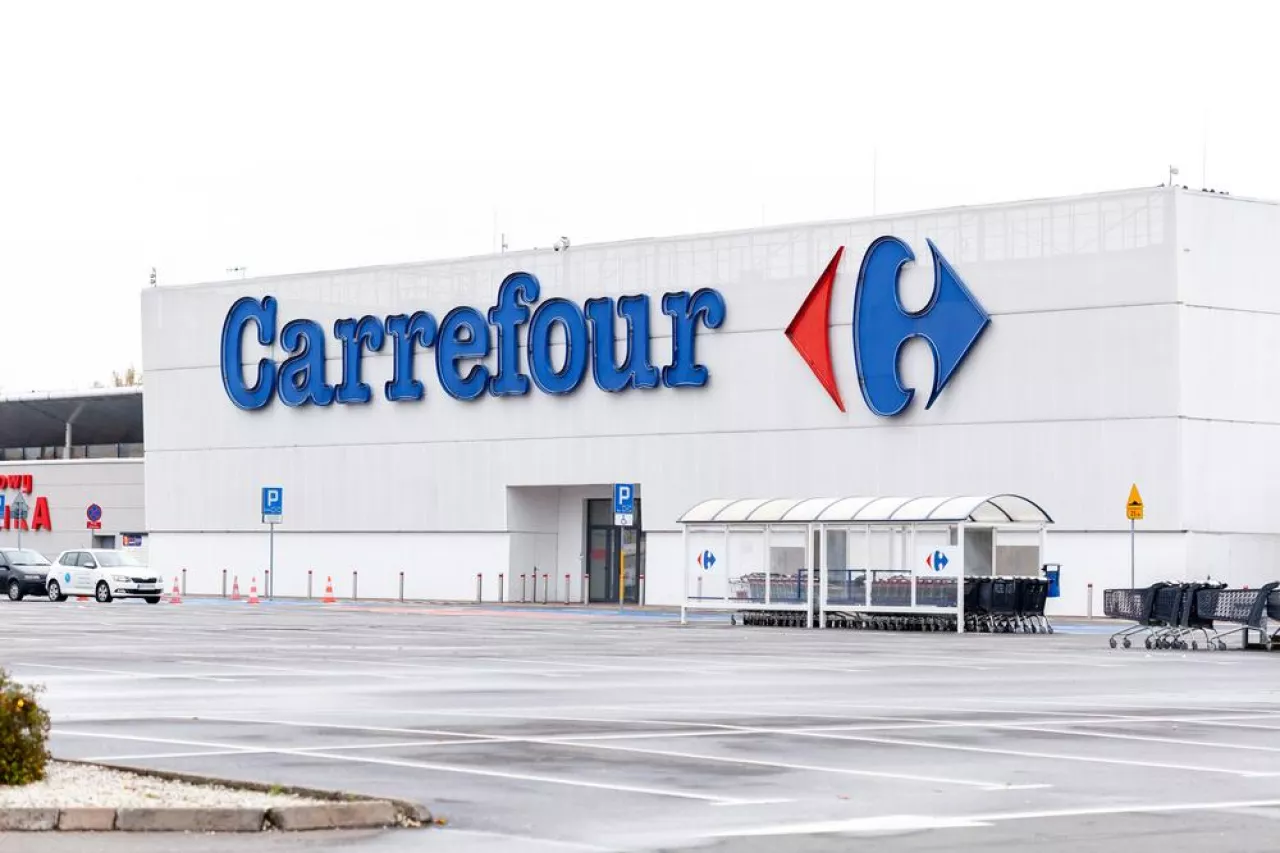 Hipermarket Carrefour w Krakowie (Shutterstock)