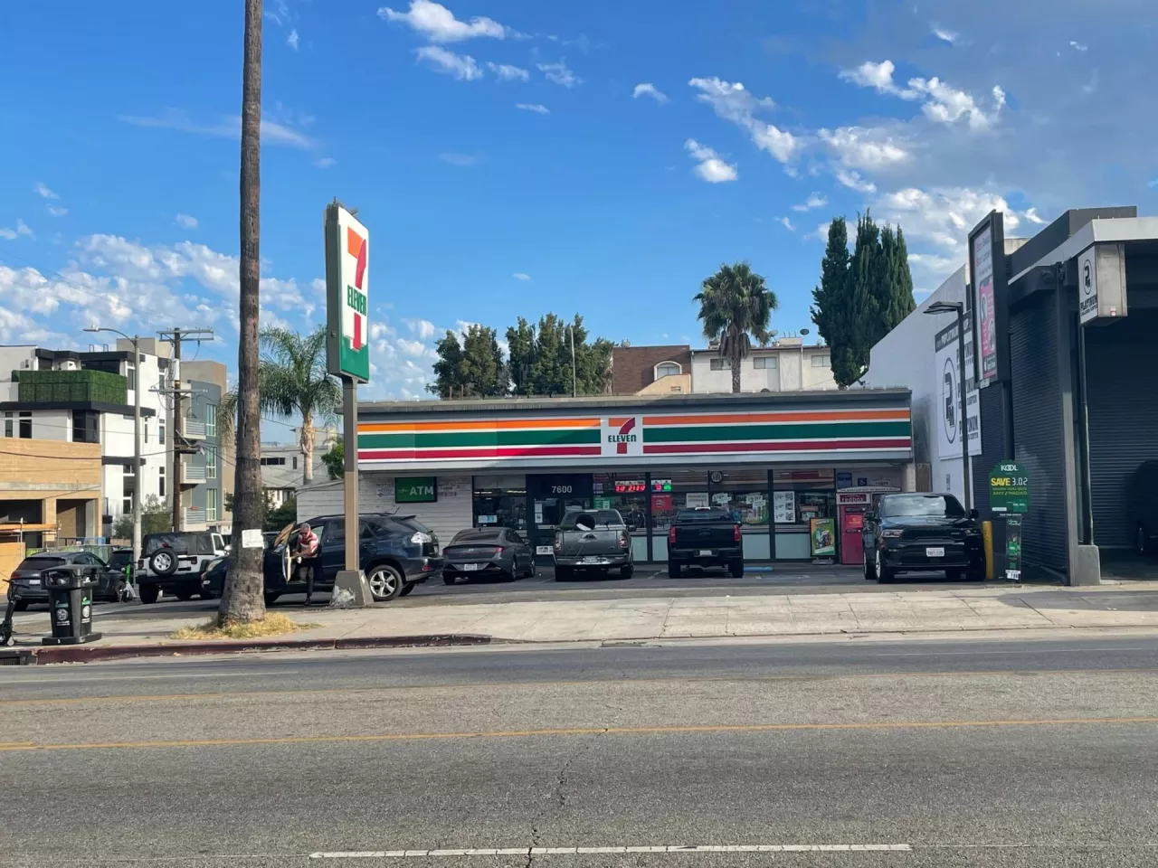 Sklep sieci 7-Eleven w Los Angeles (fot. Michał Kokoszkiewicz)