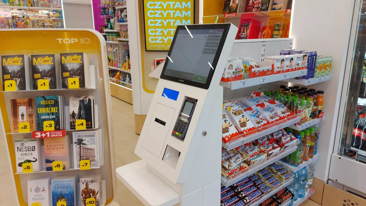 Kasa samoobsługowa w sklepie (wiadomoscihandlowe.pl/MG)