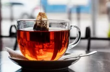 Filiżanka z herbatą (Shutterstock)