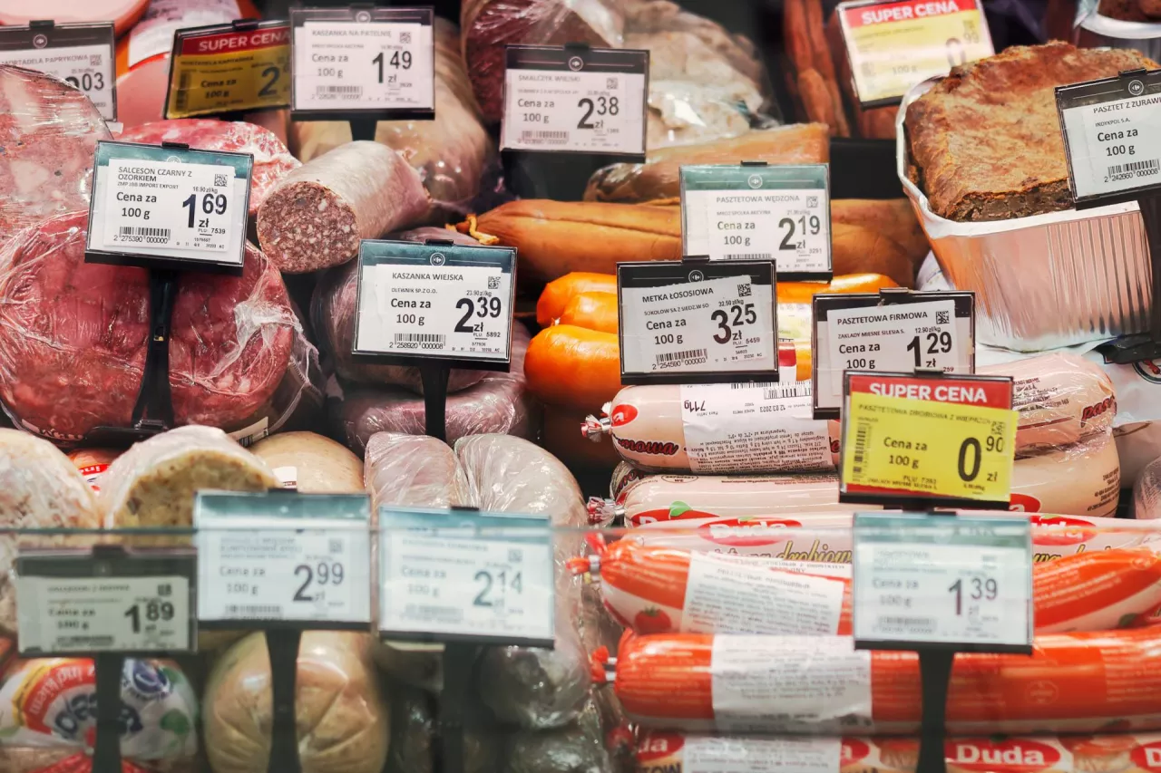 W Polsce konsumuje się przeciętnie 69,5 kg mięsa rocznie na osobę (fot. Łukasz Rawa/wiadomoscihandlowe.pl)