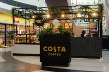 Gruntownie przebudowana już pod okiem Lagerdere Travel Retail kawiarnia Costa Coffee w Westfield Arkadia (fot. materiały prasowe)