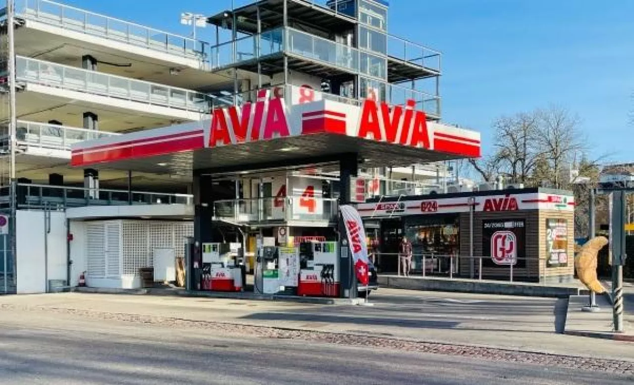 Na stacjach Avia działają już 34 sklepy SPAR Express (fot. mat. prasowe)