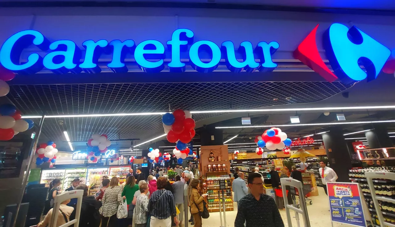 Hipermarket Carrefour Pl Unii Lubelskiej (materiały własne)