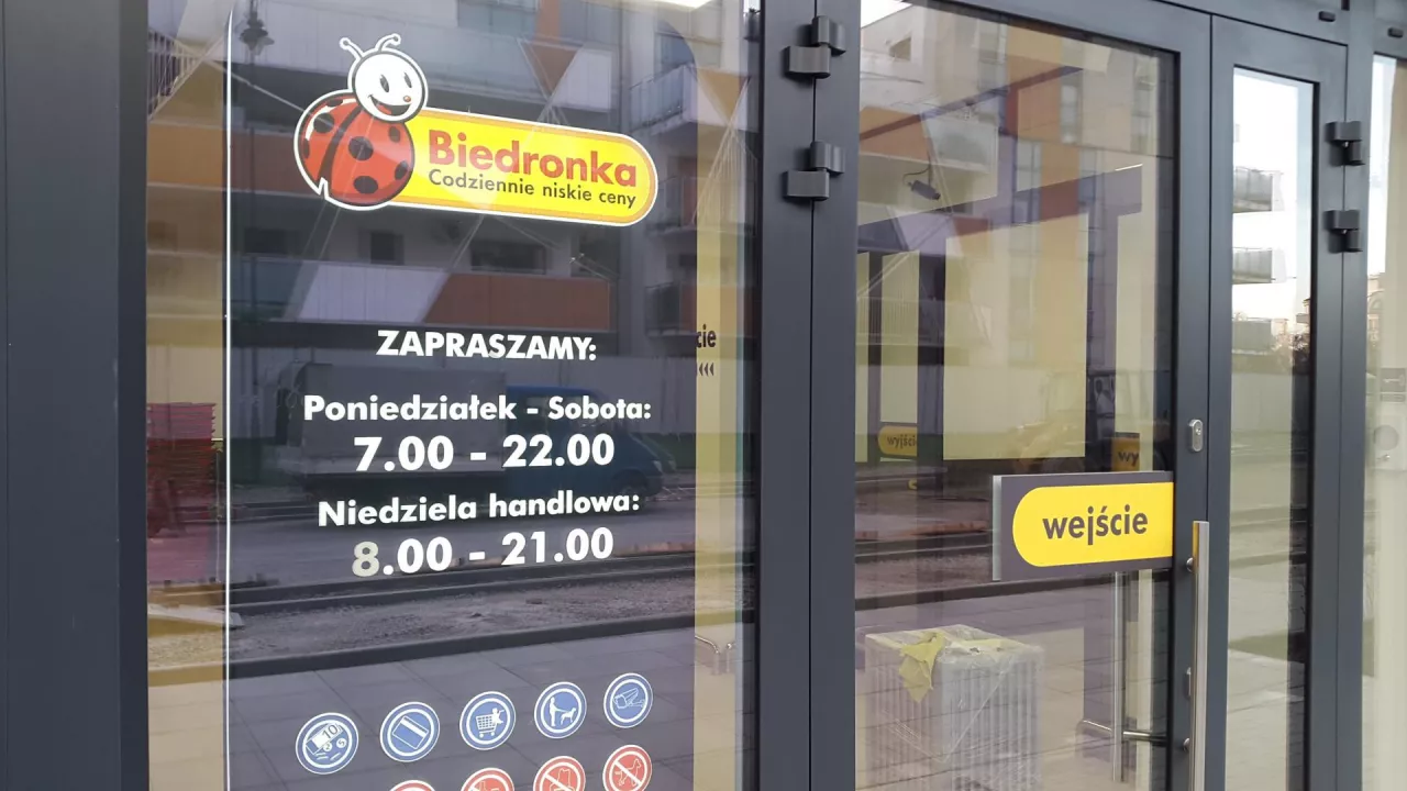 Na zdj. sklep sieci Biedronka (fot. wiadomoscihandlowe.pl)