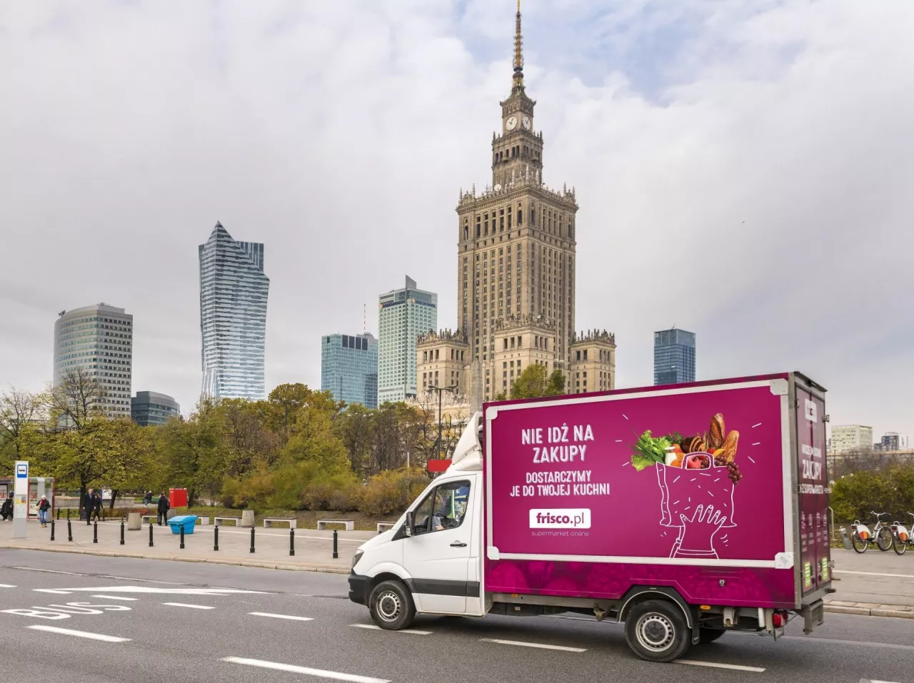 Frisco chce lepiej optymalizować trasy dostaw i namawia klientów, żeby mu w tym pomogli (Frisco.pl)