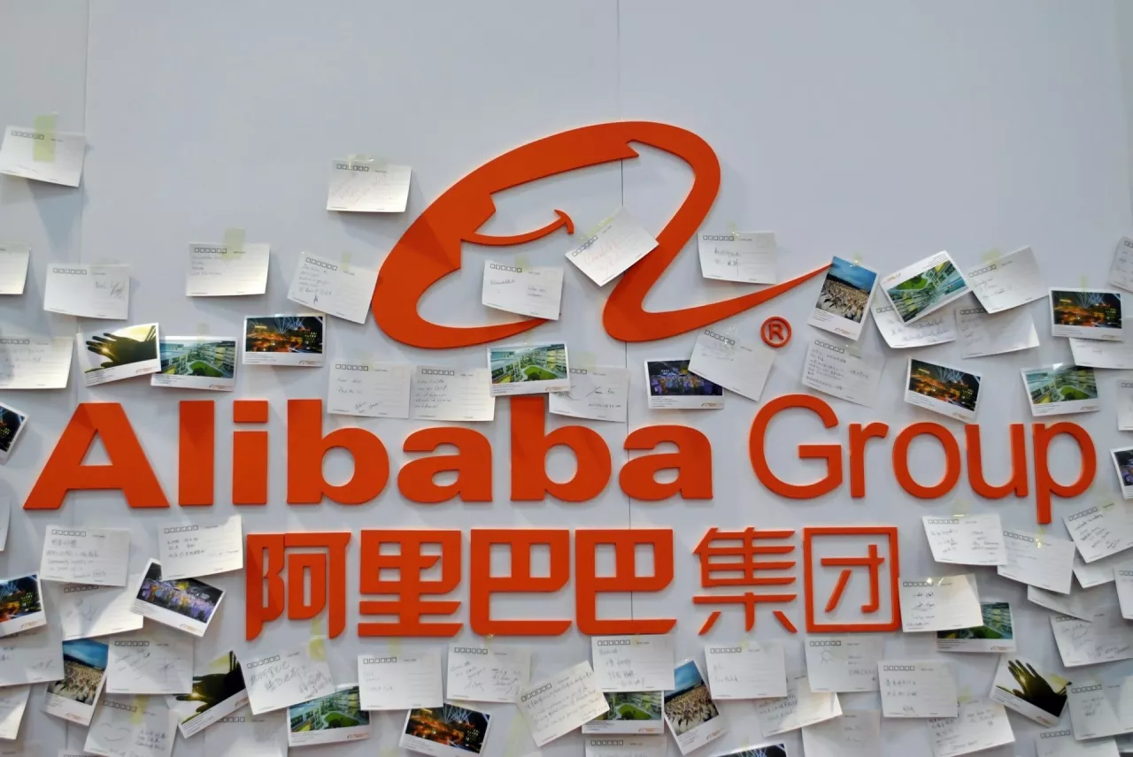 Alibaba wprowadzi do Polski kolejny marketplace? (fot. Pieter Beens/Shutterstock)