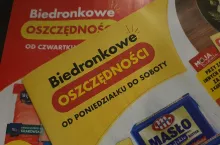 ”Biedronkowe oszczędności” trafiły na okładkę gazetek dyskontowej sieci (fot. wiadomoscihandlowe.pl)