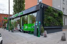 Na zdj. Żabka Eko Smart, sklep naszpikowany ”zielonymi” rozwiązaniami/zdjęcie ilustracyjne (fot. mat. prasowe)