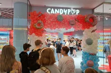 &lt;p&gt;Candy POP, sklep ze słodyczami w Złotych Tarasach w Warszawie (fot. Wiadomoscihandlowe.pl/mg)&lt;/p&gt;