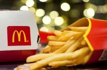 &lt;p&gt;McDonald‘s radzi sobie w Polsce bardzo dobrze (fot. Shutterstock)&lt;/p&gt;