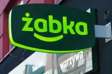 &lt;p&gt;Żabka uruchomiła 124 sklepy w miejscowościach turystycznych (fot. wiadomoscihandlowe.pl/Łukasz Rawa)&lt;/p&gt;