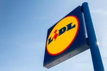 &lt;p&gt;MADRID, SPAIN - FEBRUARY 16, 2019. Lidl logo on Lidl supermarket. Lidl is a german supermarket chain&lt;/p&gt;