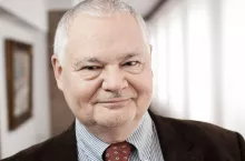 &lt;p&gt;Prezes Narodowego Banku Polskiego Adam Glapiński (Wikimedia Commons)&lt;/p&gt;
