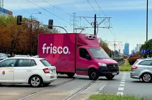 &lt;p&gt;Samochód dostawczy Frisco w nowym logowaniu (fot. Katarzyna Bochner)&lt;/p&gt;