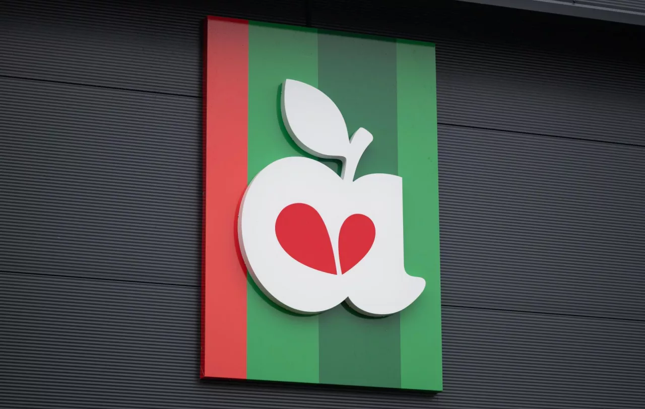 <p>Na zdj. sklep Delikatesy Centrum w koncepcie ReFresh</p>