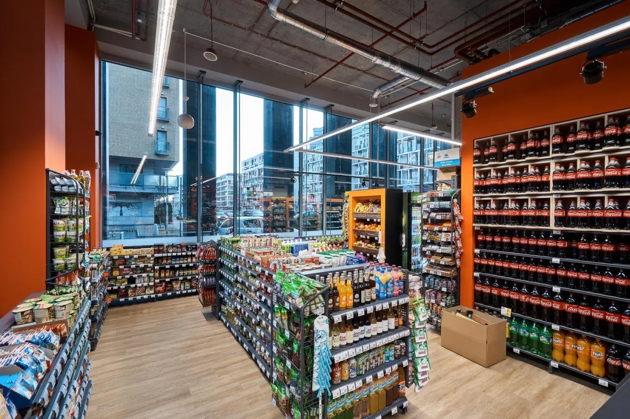 <p>Franczyzowy sklep convenience</p>