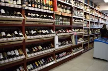 <p>W ofercie sieci sklepów alkoholowych Al.Capone znajdziemy duży wybór marek własnych. Fot. mat.prasowe</p>