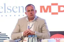 &lt;p&gt;Piotr Nowjalis, członek rady nadzorczej Dino i CCC, podczas 12. Kongresu Rynku FMCG 2019&lt;/p&gt;