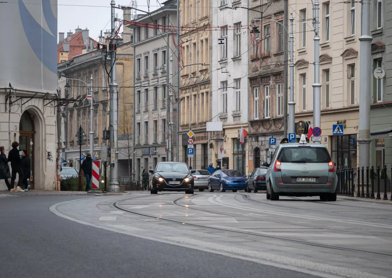 &lt;p&gt;Pierwszy etap stref czystego transportu zostanie wdrożony w Krakowie w lipcu 2024 roku (Shutterstock)&lt;/p&gt;
