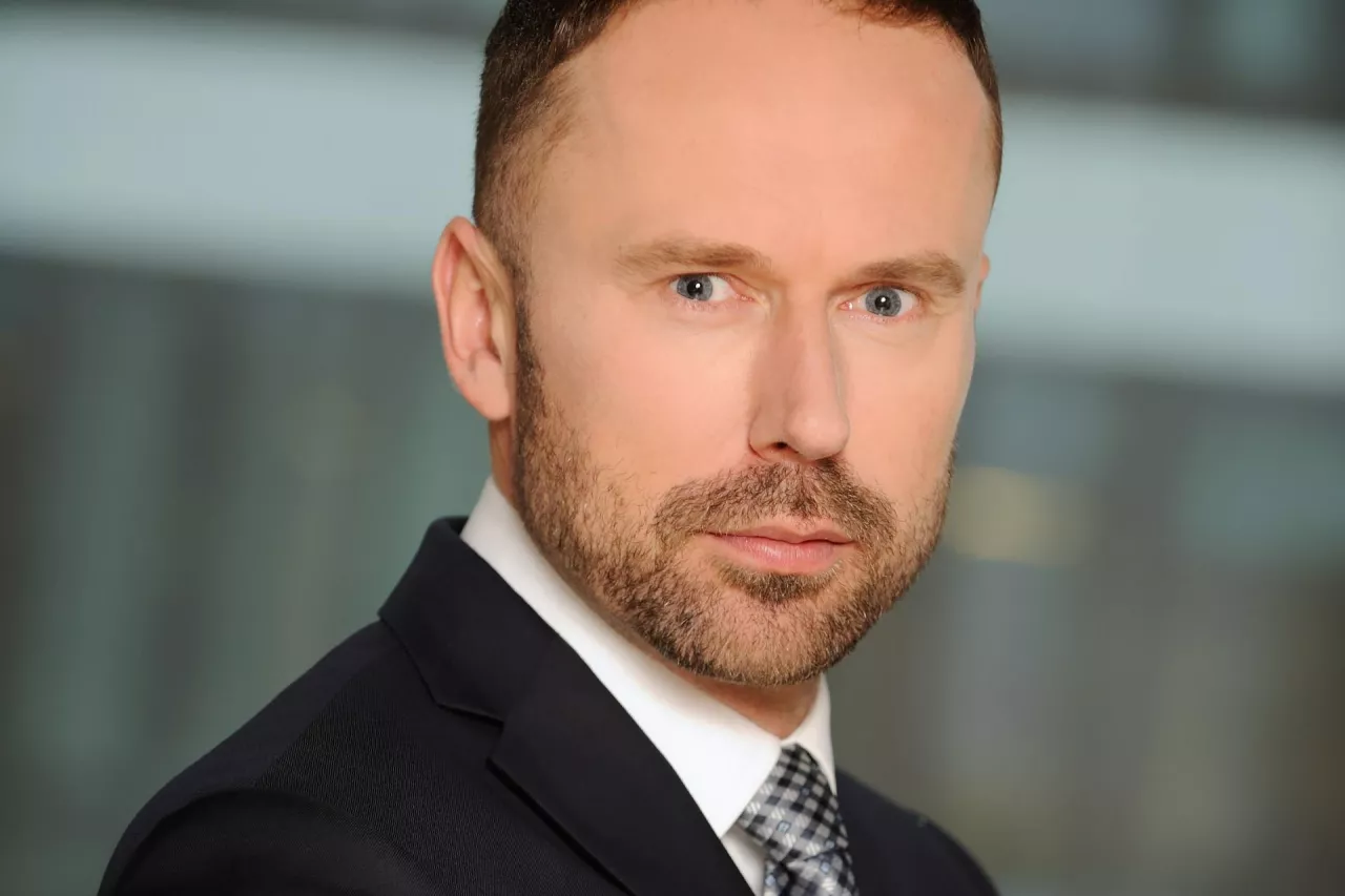 &lt;p&gt;Adam Suchenek, rzecznik prasowy Philip Morris Polska (fot. Tomasz Boniecki)&lt;/p&gt;