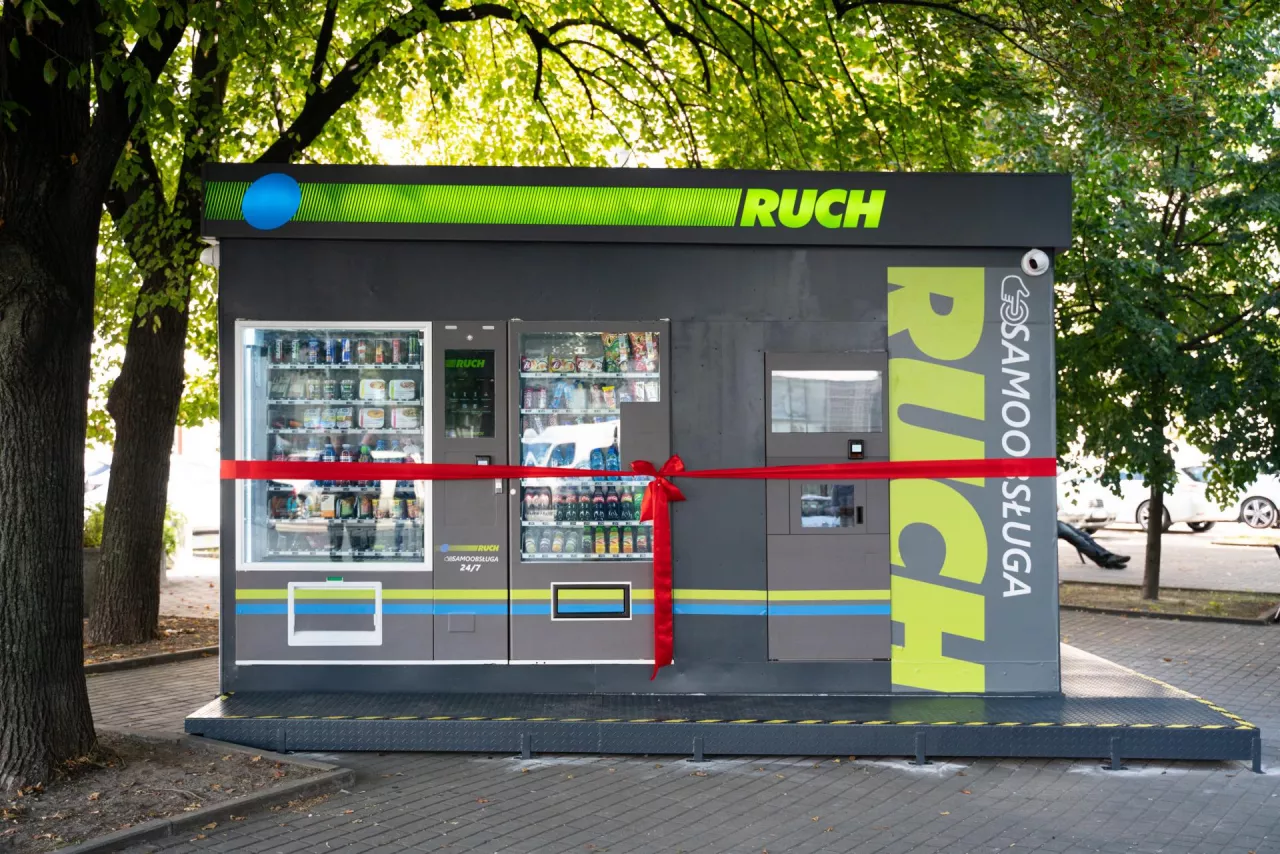 <p>Samoobsługowy kiosk Ruch (fot. Ruch)</p>