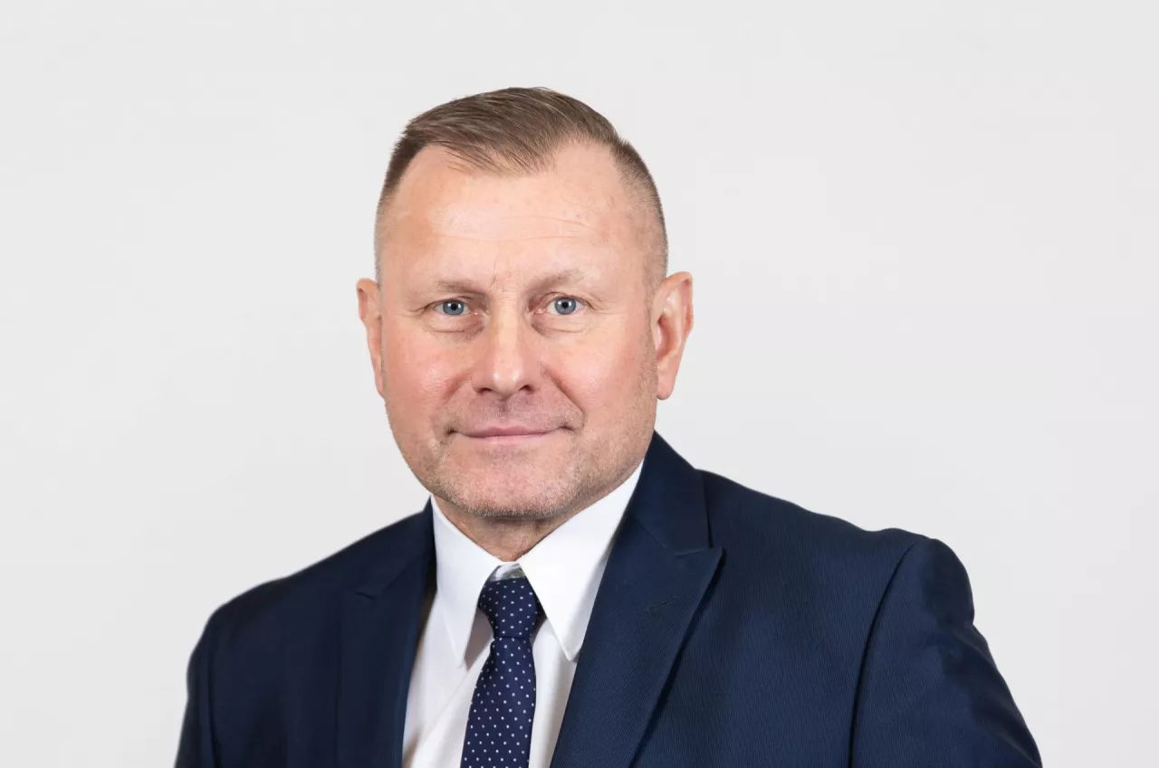 <p>Mirosław Szawerdo – właściciel dwóch sklepów Intermarché oraz stacji paliw.</p>