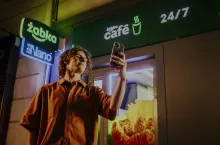 <p>Żabka Non Stop - połączenie ”zwykłej” Żabki z Żabką Nano</p>