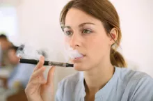 &lt;p&gt;Będzie zakaz sprzedaży jednorazowych e-papierosów? (fot. Shutterstock)&lt;/p&gt;