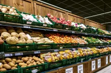 &lt;p&gt;Dział z warzywami i owocami w sklepie sieci Netto (Netto Polska)&lt;/p&gt;