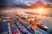 E-commerce napędza globalny wzrost rynku usług logistycznych (fot. Shutterstock)