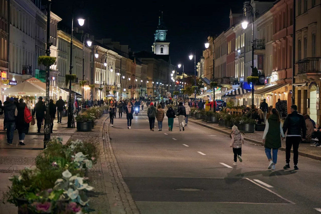 Ulica Nowy Świat w Warszawie (Shutterstock)