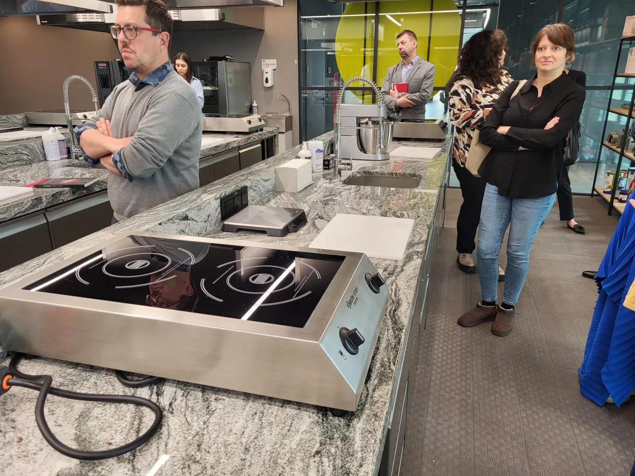 <p>Akademia Inspiracji Makro</p>